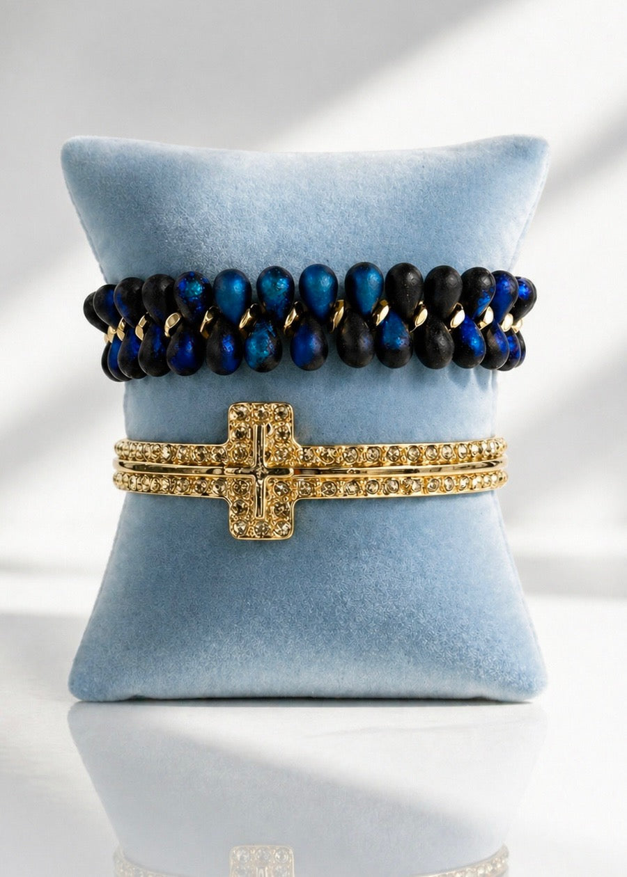 Tuesday’s Treasure Blue Heaven Duo