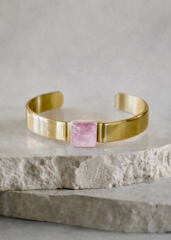 Sweetheart Gold .5 Inch Square - Pink