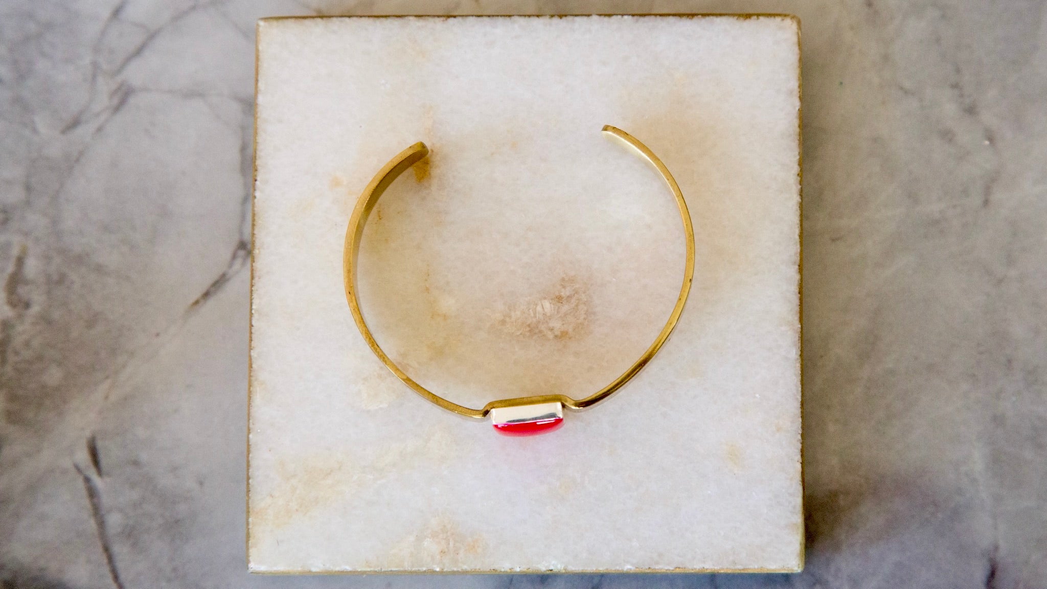 Sweetheart Gold .5 Inch Square - Red