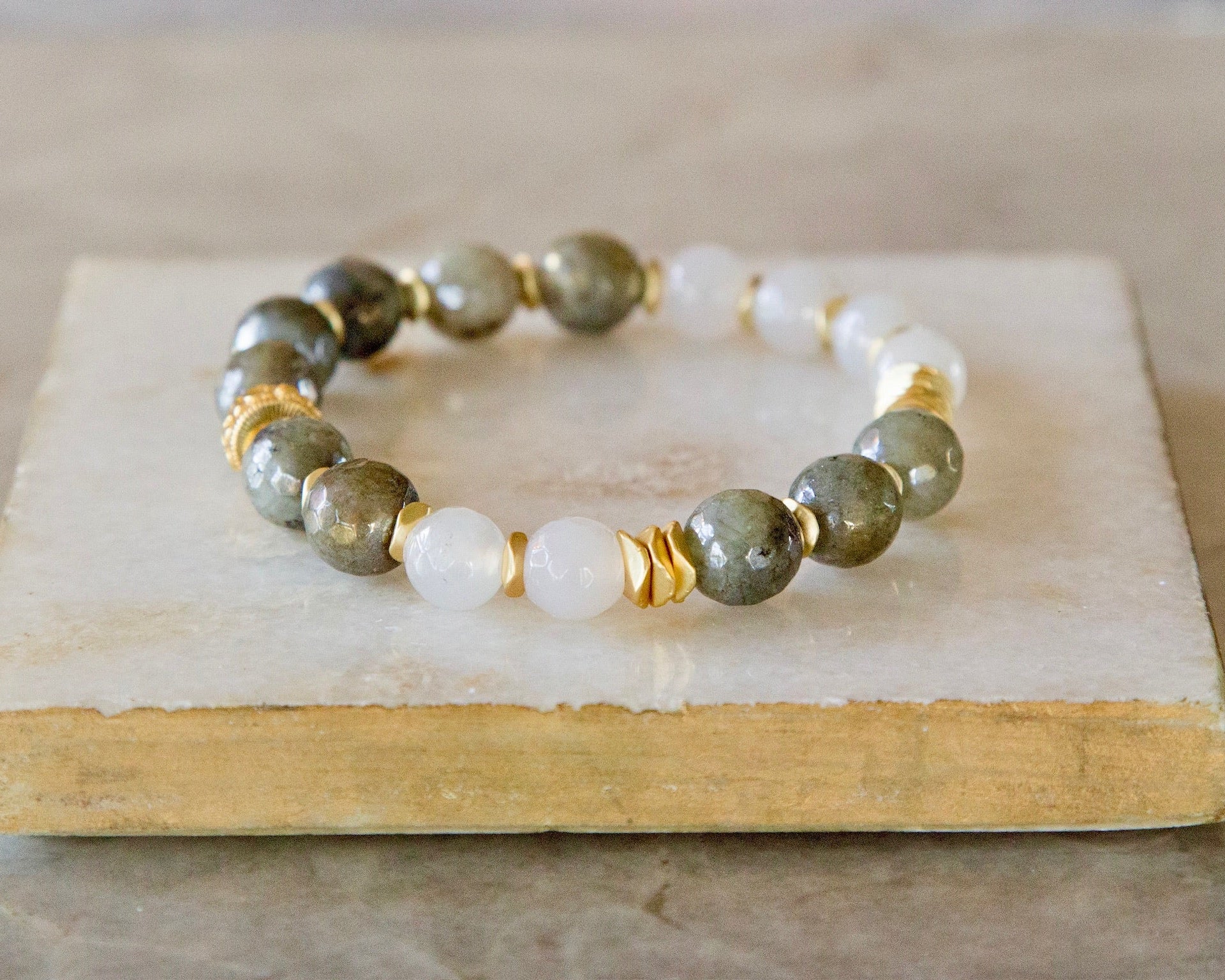 Telluride Gray White Gold