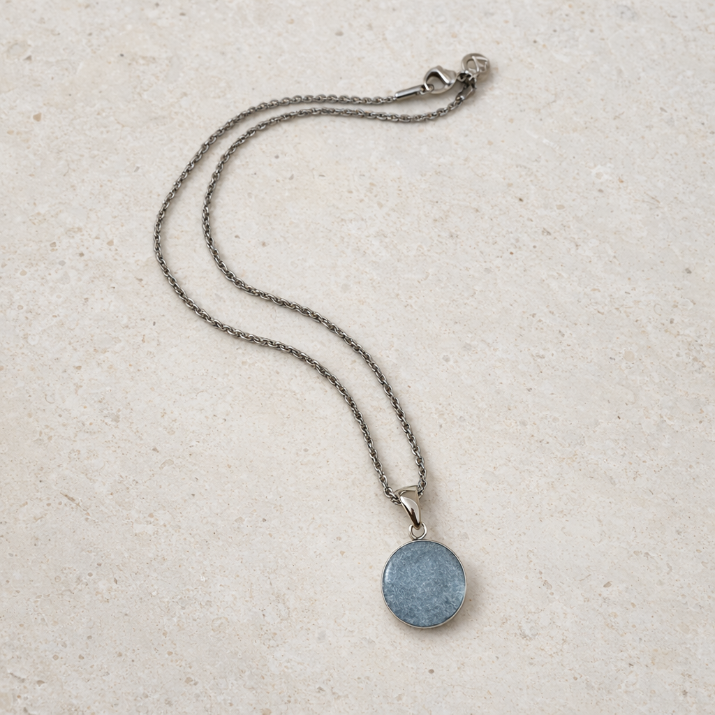 Summit Sky Blue Circle Pendant Necklace (Silver)
