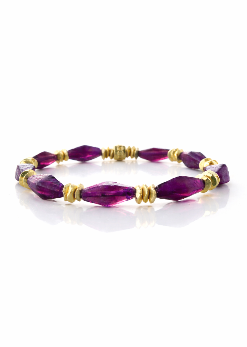 Lavender Fields Violet Marquise (Gold)