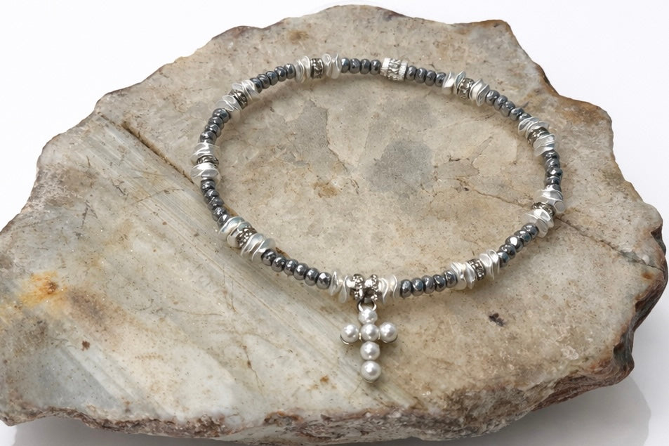 Ever True Mini Pearls Silver Cross