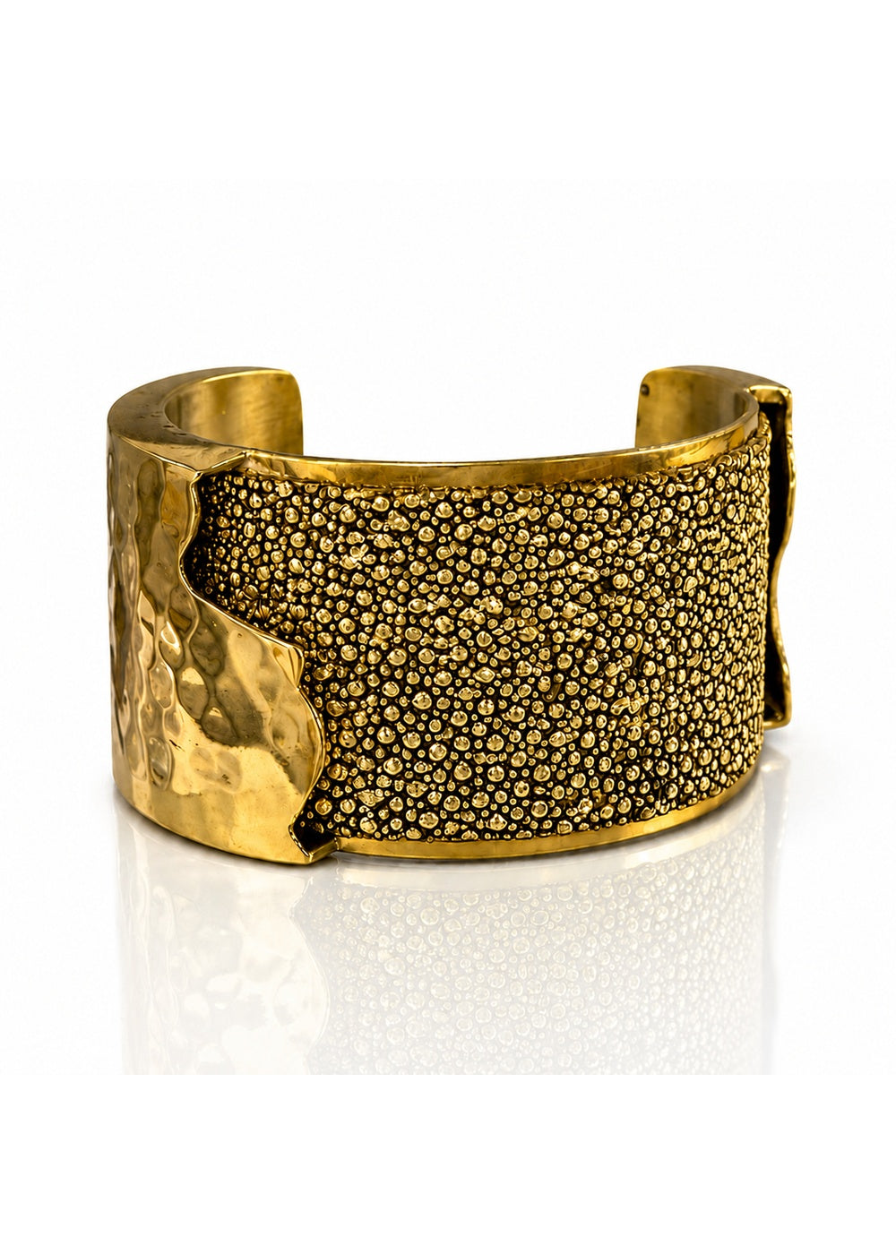 Dallas Gold Cuff with Gold Stingray, 1.5 inch width