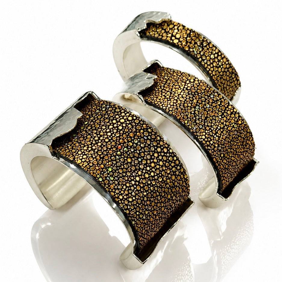 Dallas Silver Cuff – Gold Stingray – 1.5 Inch