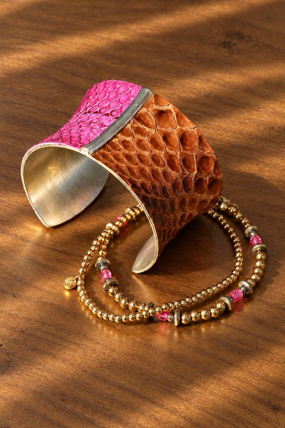 3mm Gold Chloe Ann lifestyle photograph