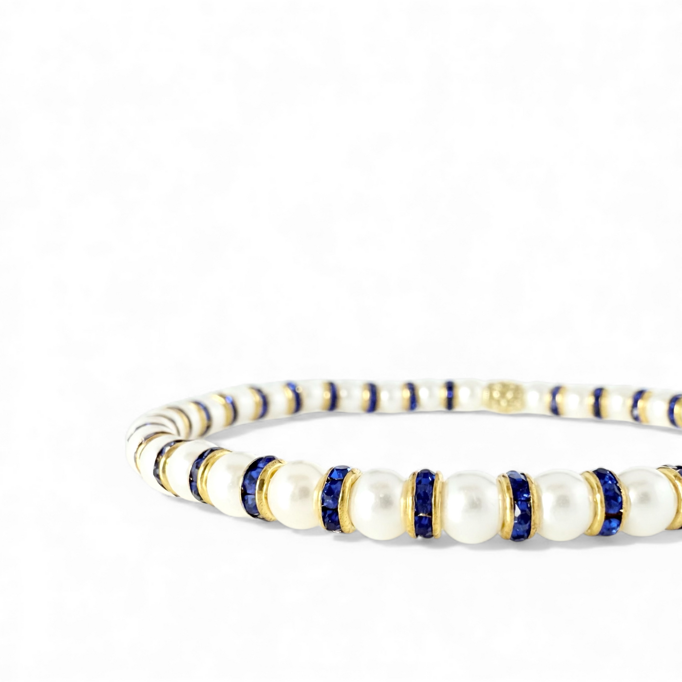 Day 4: Vienna Pearl - Sapphire + Santa Pouch