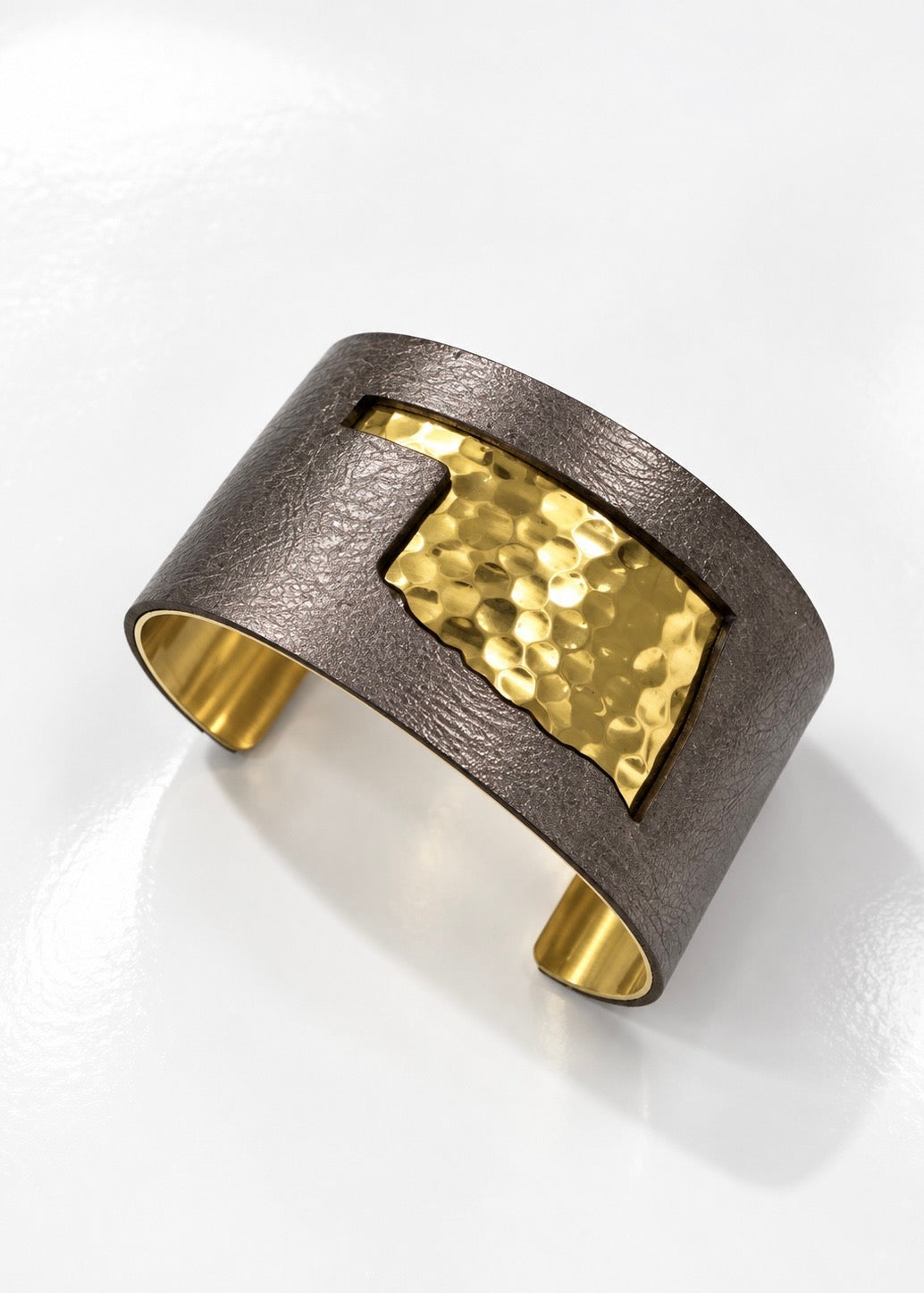 The Frontier Cuff (Gold)