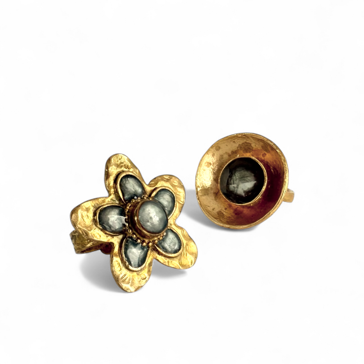 Quinpetal Ring - Gray - Gold