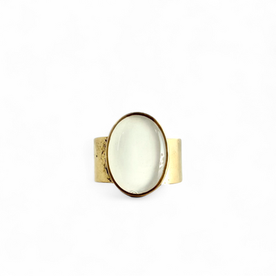 St. Tropez Oval Ring - Soft White - Gold