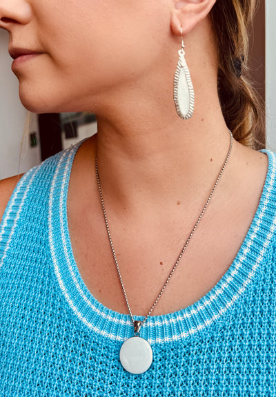 Elongated Earrings - Pearl White - Silver
