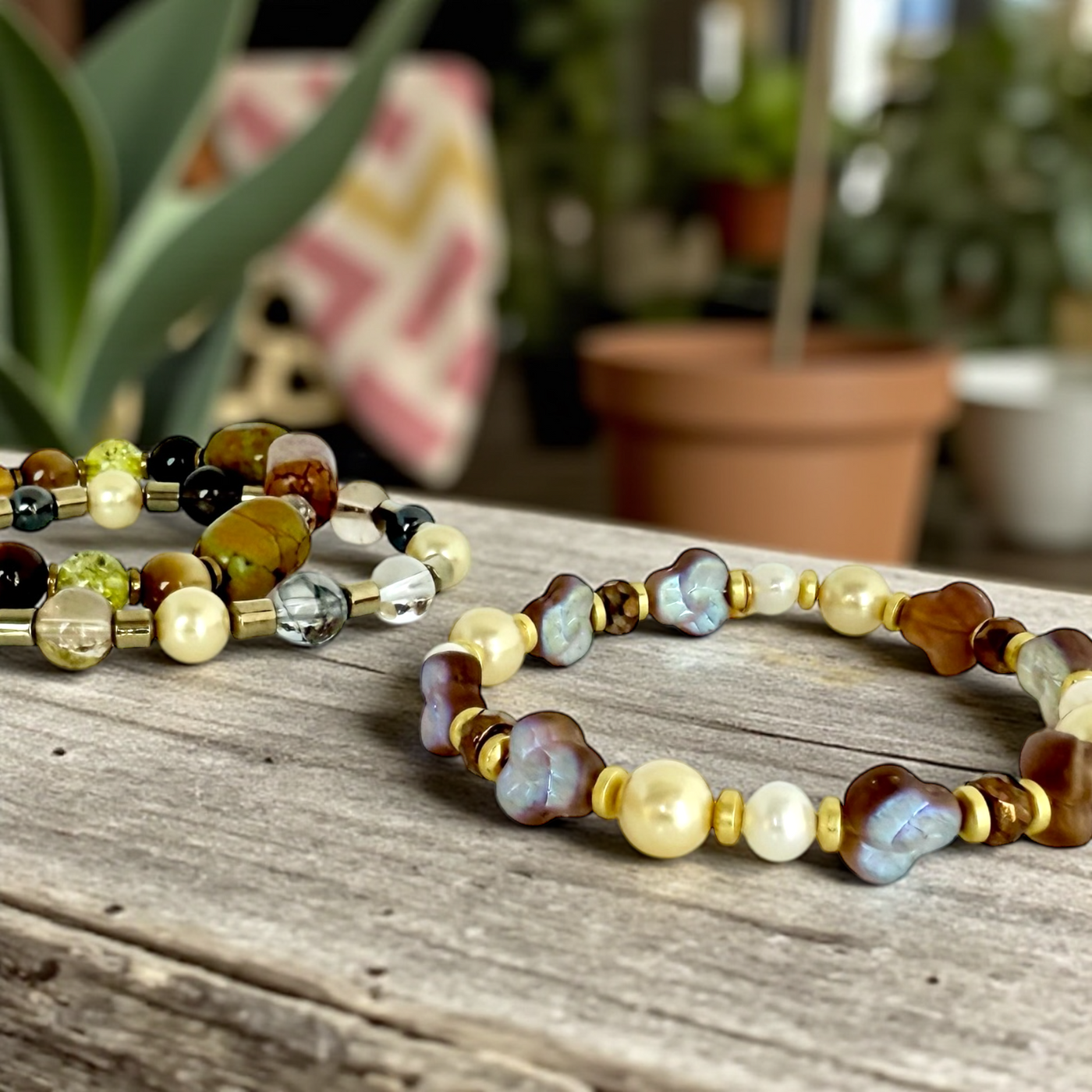 Pearls & Lustre Clover - Gold