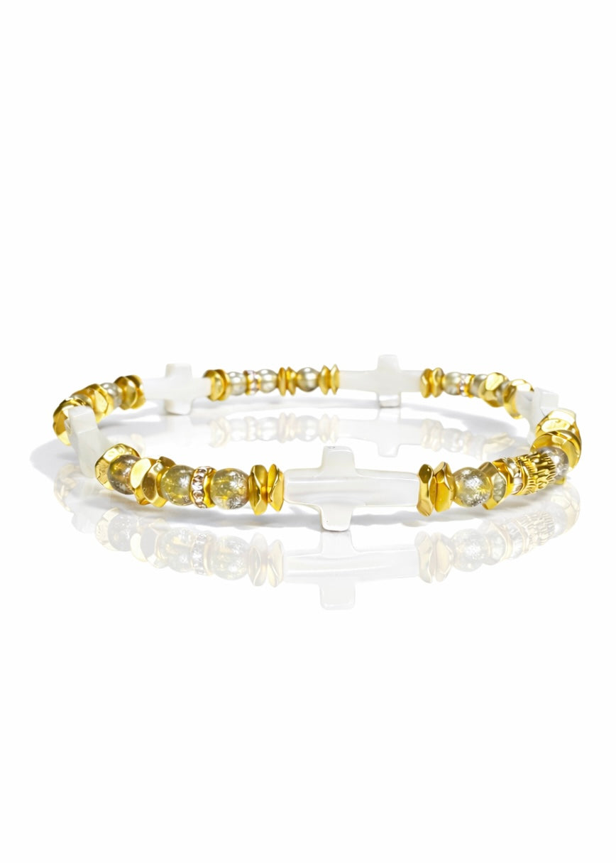 Ever True Quint Pearl Cross Gold