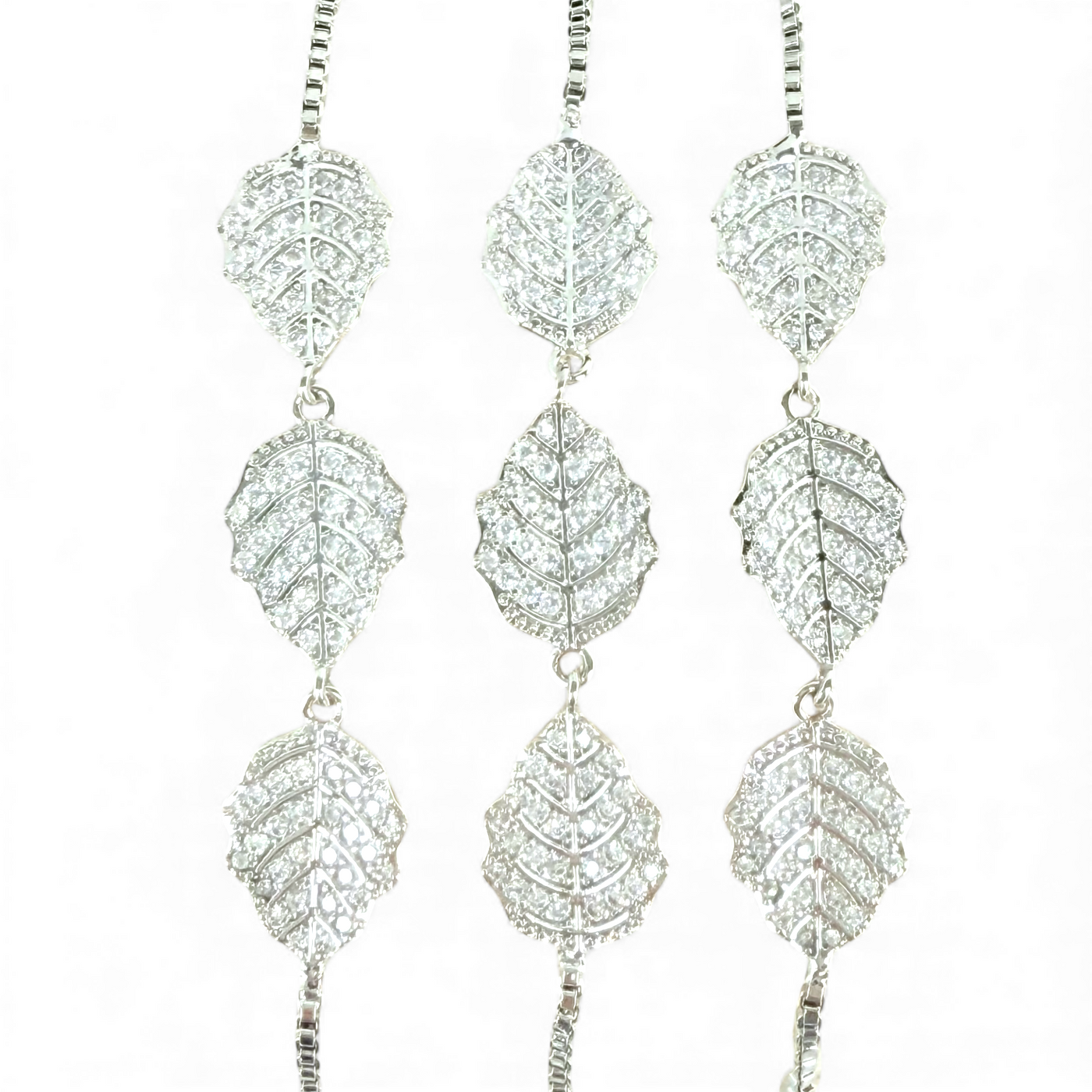 Day 5: Pavé Cluster Leaf - Silver + Santa Pouch