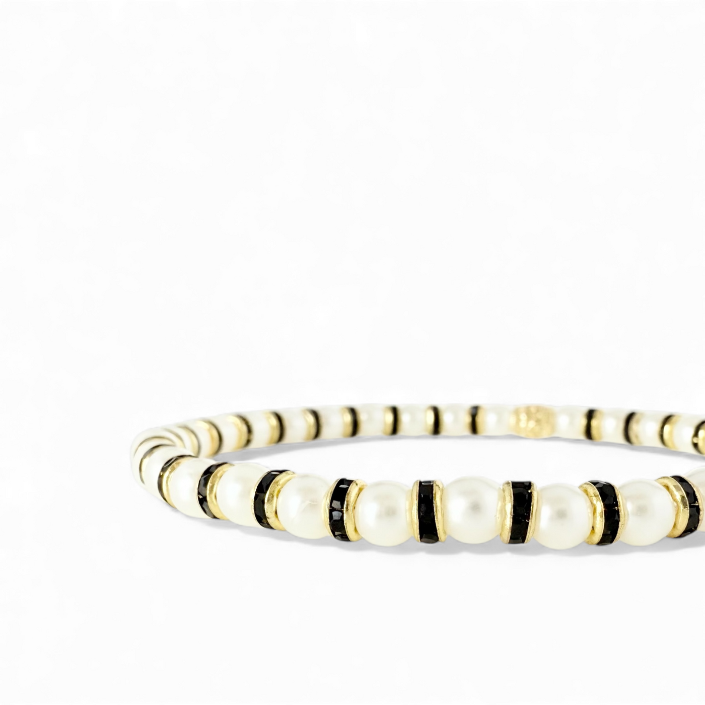 Day 4: Vienna Pearl - Black + Santa Pouch