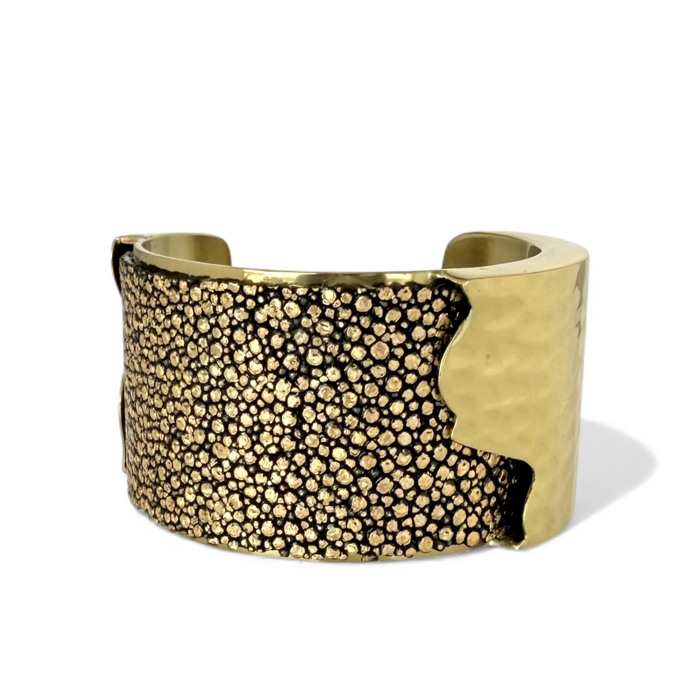 Day 4: Dallas 1.5 Metallic Gold Stingray - Gold + Santa Pouch