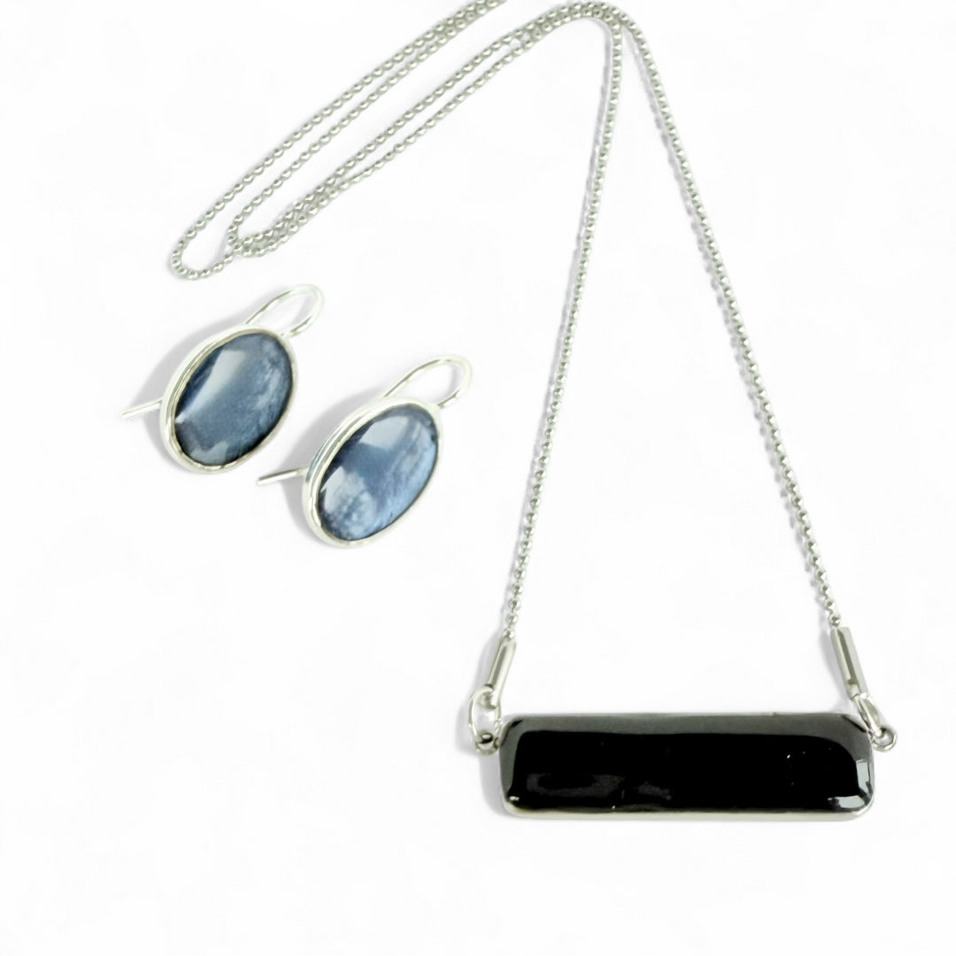 Horizontal Bar Necklace Deep Blue - Silver – Rustic Cuff