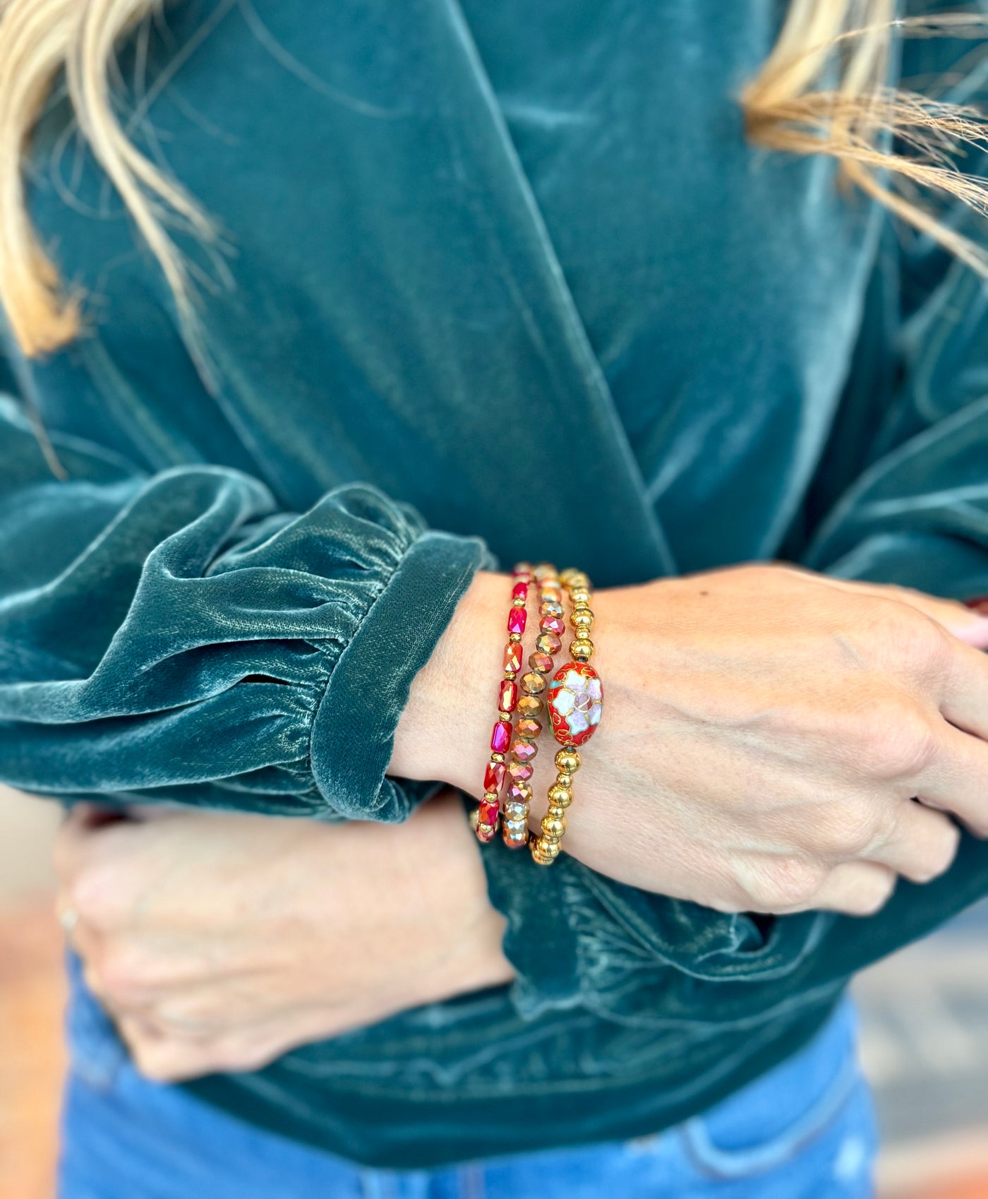 Day 6: Matryoska Imperial Red - Oval + Santa Pouch