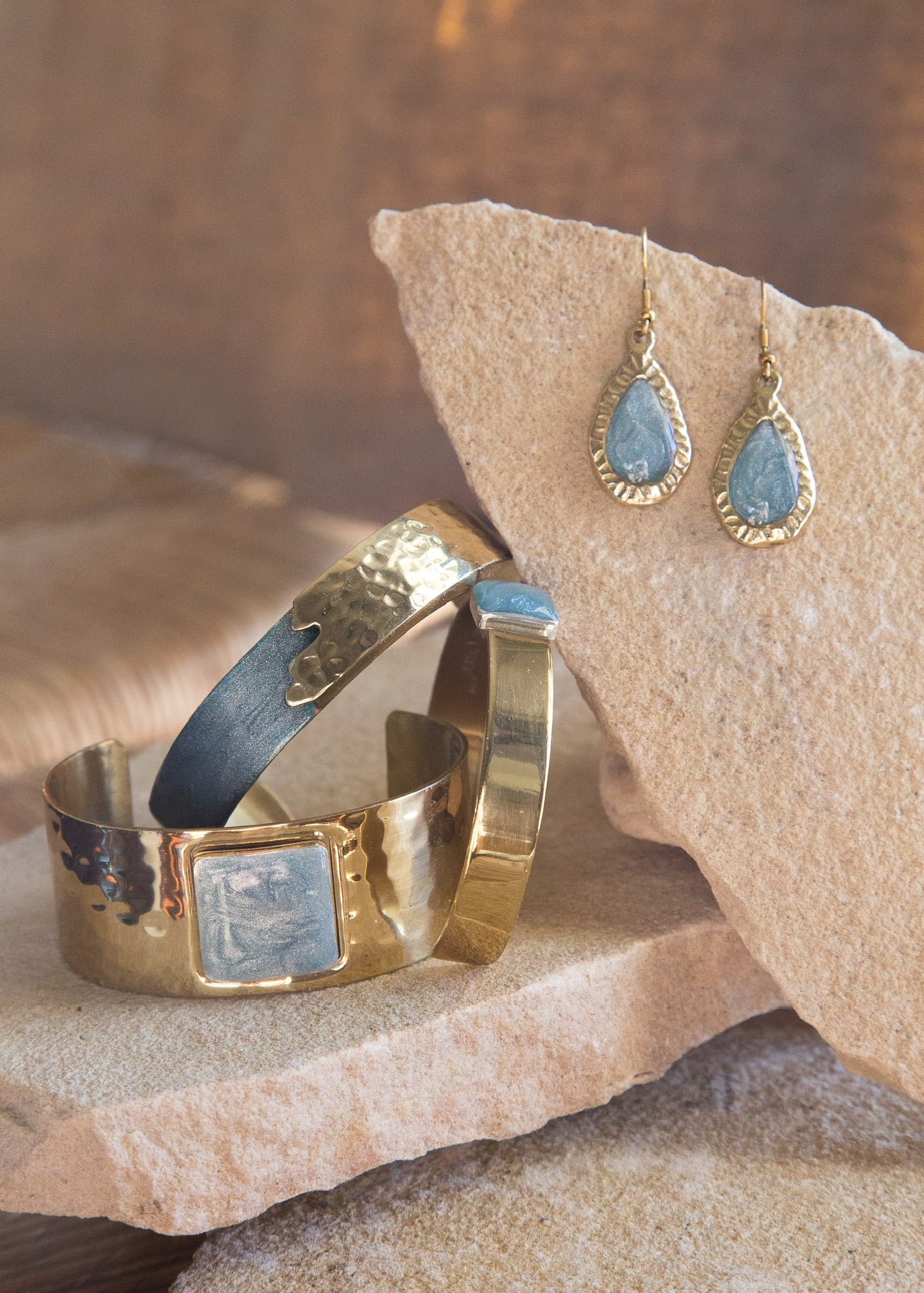 Telluride 1.0 Inch Square Gold - Light Blue