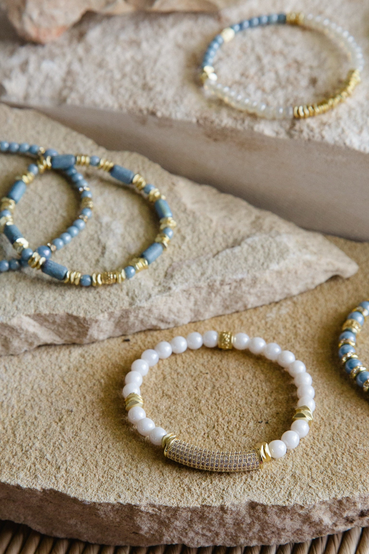 Telluride Gold Pavé Bar White