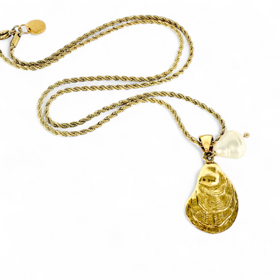 World Is Your Oyster Pearl Necklace - Gold