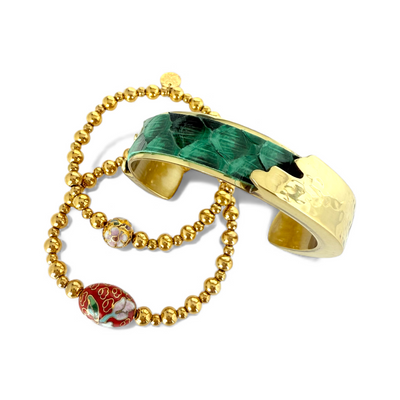 Day 6: Matryoska Imperial Red - Oval + Santa Pouch