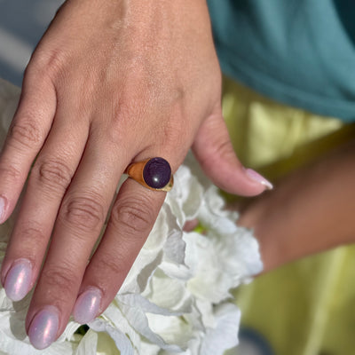 Plum Oval Domed Ring - Gold