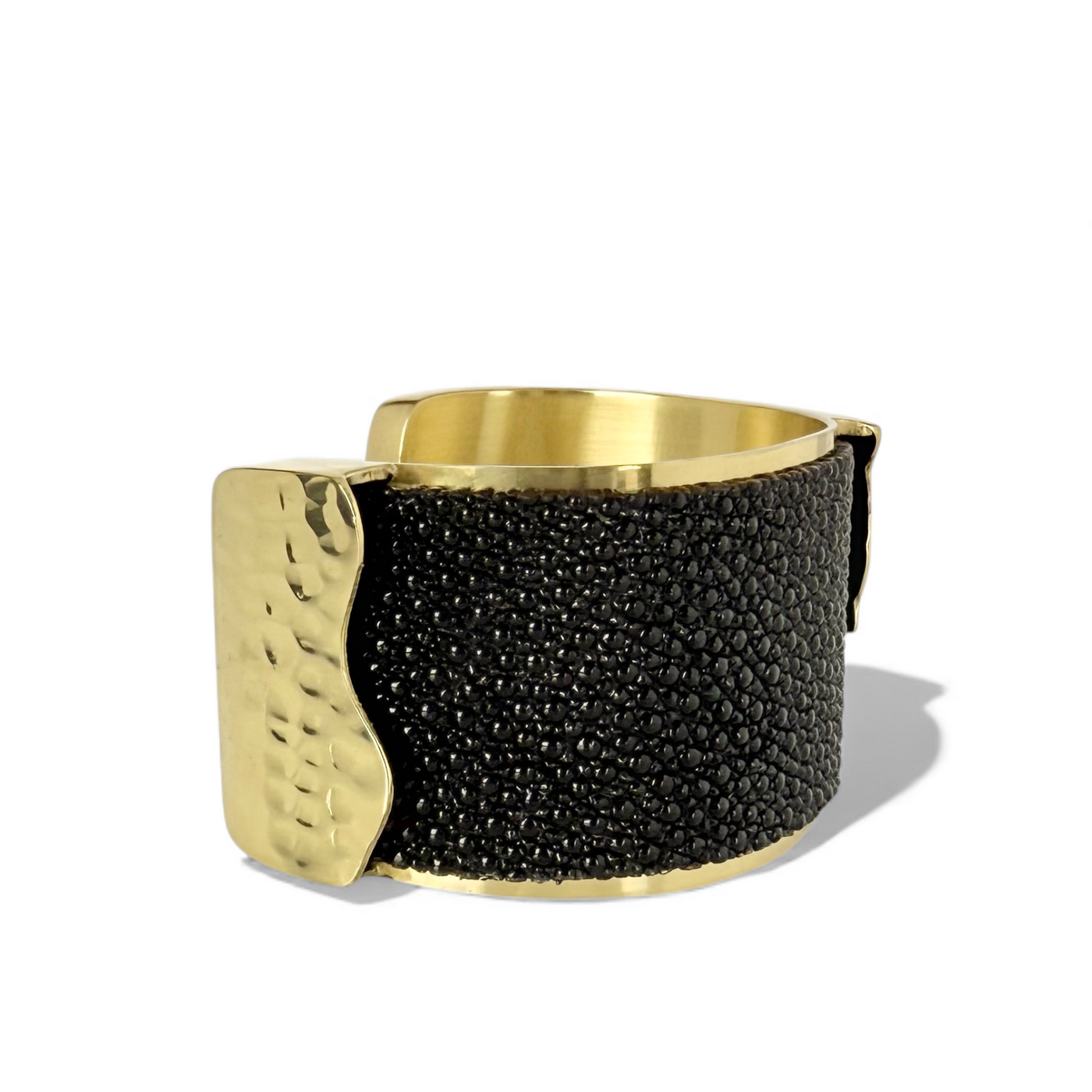 Day 4: Dallas 1.5 Metallic Black Stingray - Gold + Santa Pouch