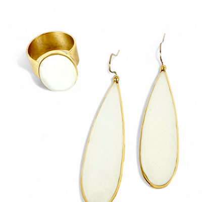 Pearl White Teardrop Earrings - Gold
