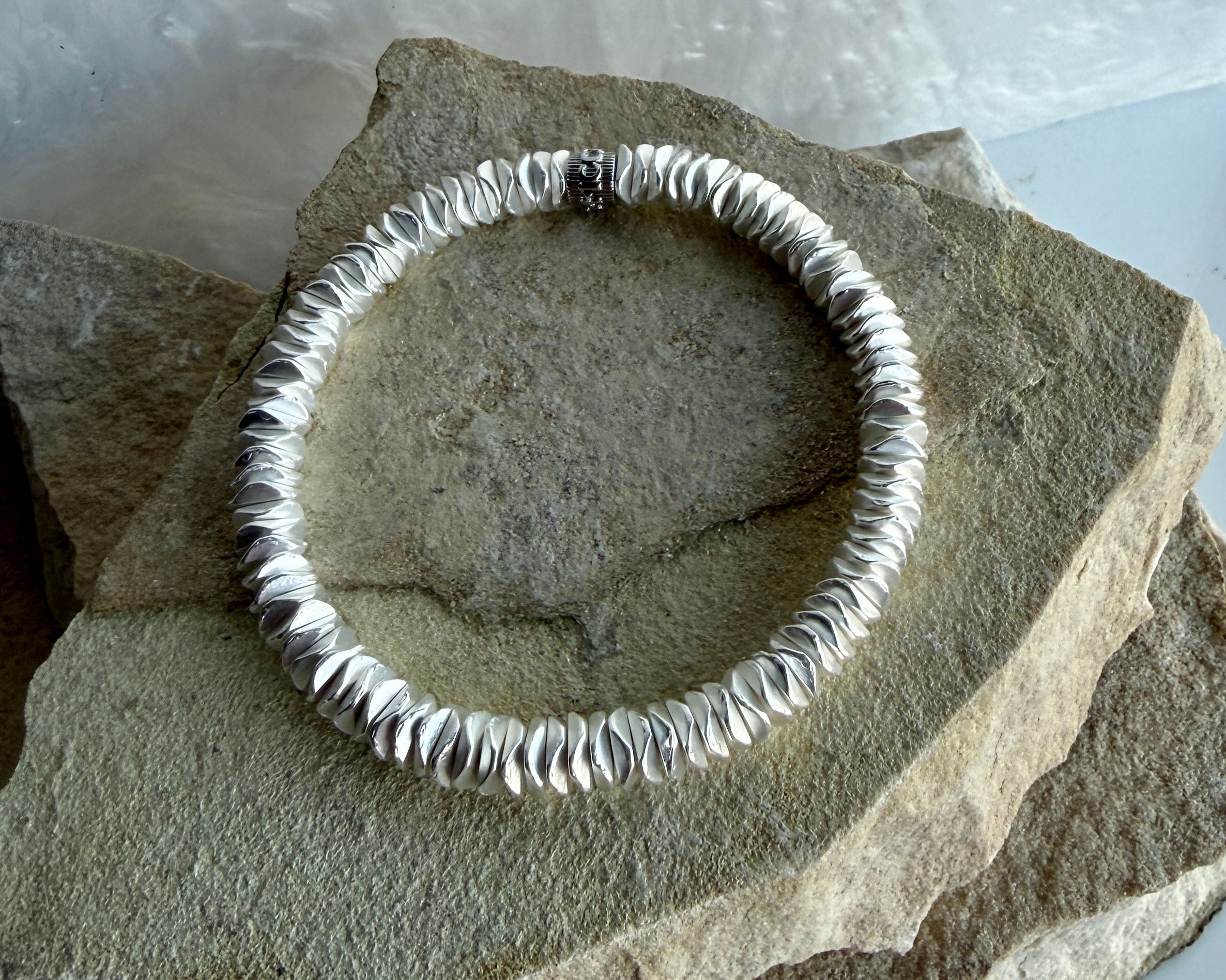 Classic Silver Hannah 6mm