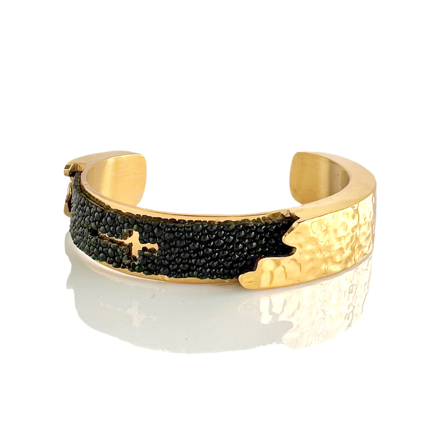 Dallas Stingray Cross .5 Gold - Black