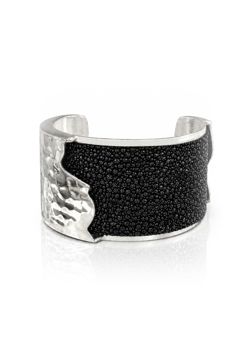 Dallas Silver Cuff – Black Stingray – 1.5 Inch